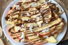 Healthy Chocolate Caramel Apple Nachos